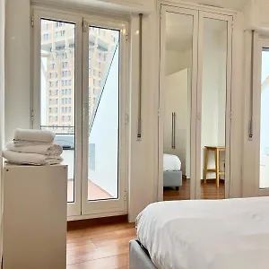 Comecasa 2 Bedrooms 450mt From Duomo Apartamento
